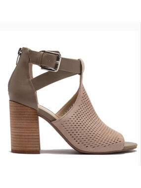 Marc Fisher Gabie stacked heeled sandals 7.5